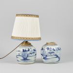 1050 4458 TABLE LAMP